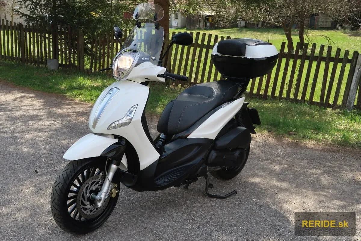 Piaggio Beverly 300 ie Sport 2015, kúpený na SKKK - foto 1